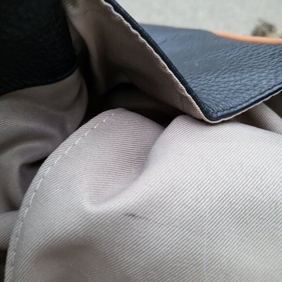 Valentina Shoulder Bag - Picture 8 of 9